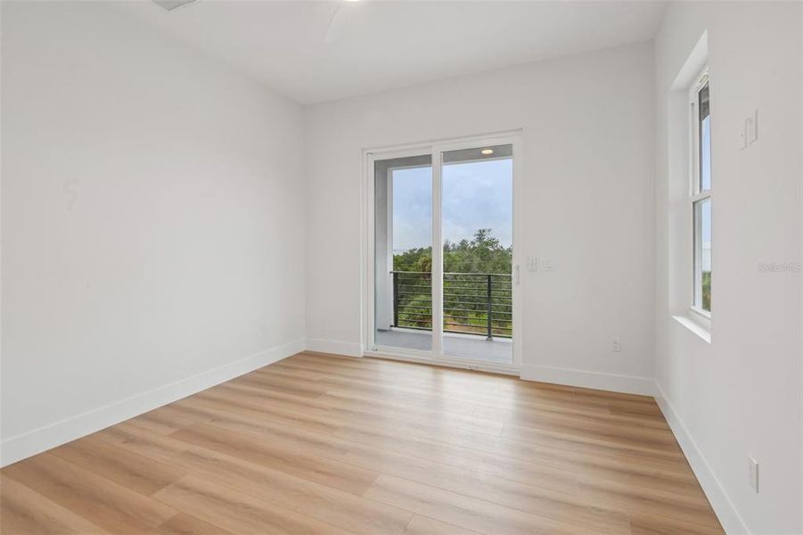 Spacious, unfurnished interior of a new home in , Tarpon Springs (Image 51). Spacious, unfurnished interior of a new home in , Tarpon Springs (Image 51).