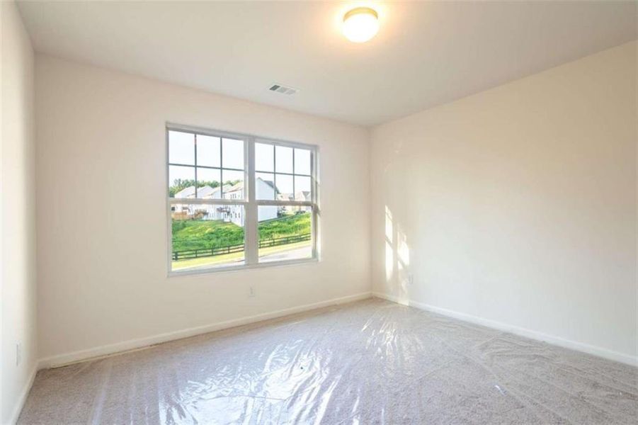 Spacious, unfurnished interior of a new home in Creekside Landing, Dallas (Image 10). Spacious, unfurnished interior of a new home in Creekside Landing, Dallas (Image 10).