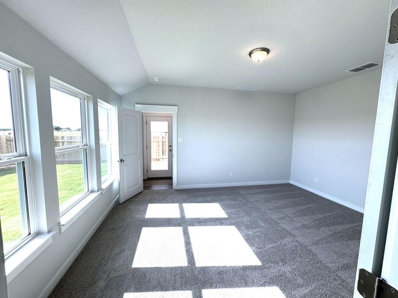 Spacious, unfurnished interior of a new home in Hunters Glen, Jarrell (Image 10). Spacious, unfurnished interior of a new home in Hunters Glen, Jarrell (Image 10).