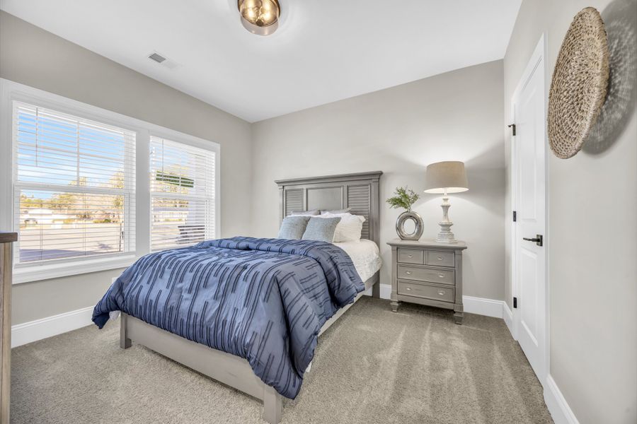 Representative furnished interior of a home built from the Glendale II by Great Southern Homes in White Oak Estates, Conway (Image 16).