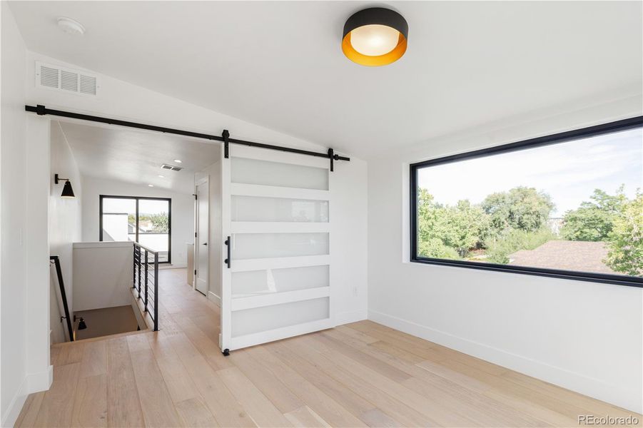 Spacious, unfurnished interior of a new home in , Denver (Image 26).