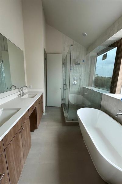 Furnished interior view inside a new home in , Dallas (Image 3).