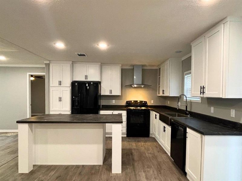 Furnished interior view inside a new home in , Kerens (Image 7).