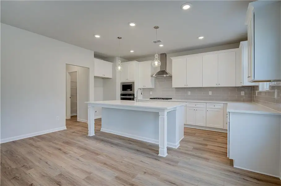 Furnished interior view inside a new home in Hamilton Lakes, Lawrenceville (Image 4). Furnished interior view inside a new home in Hamilton Lakes, Lawrenceville (Image 4).