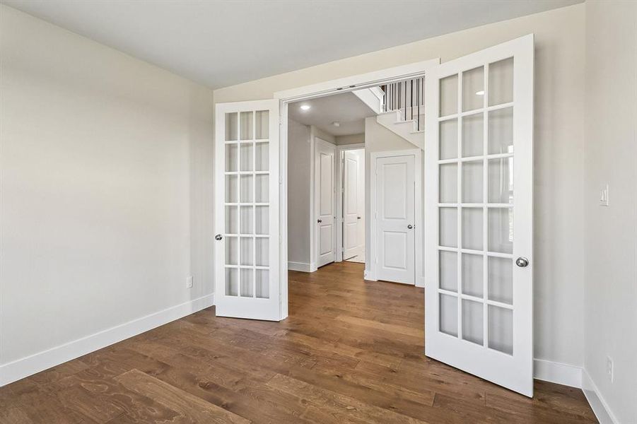 Spacious, unfurnished interior of a new home in Lilyana, Celina (Image 20).