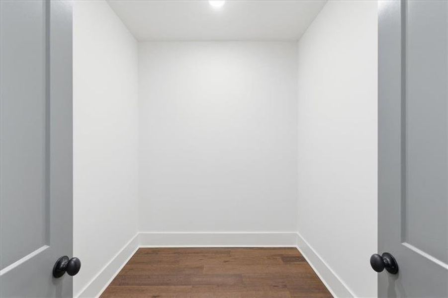 Spacious, unfurnished interior of a new home in , Cartersville (Image 41). Spacious, unfurnished interior of a new home in , Cartersville (Image 41).