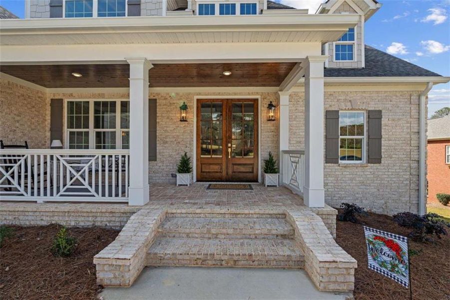 Exterior details and patio area of a home in , Carrollton (Image 38).