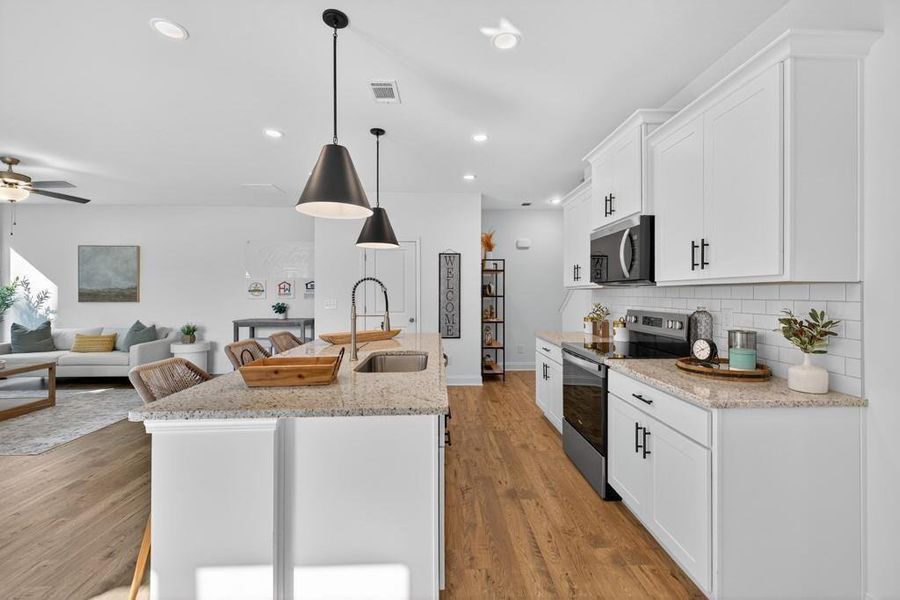 Furnished interior view inside a new home in , Jefferson (Image 17).