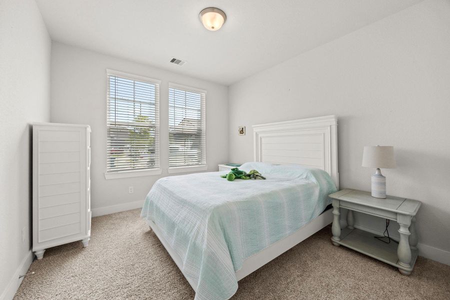Furnished interior view inside a new home in , Santa Fe (Image 26).