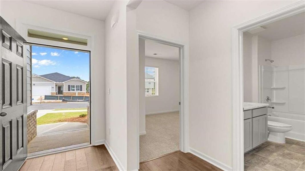 Spacious, unfurnished interior of a new home in Champion's Run, Lithonia (Image 25).