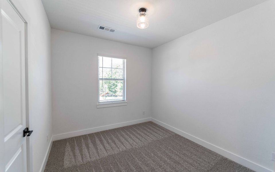 Spacious, unfurnished interior of a new home in Solterra, Mesquite (Image 24).