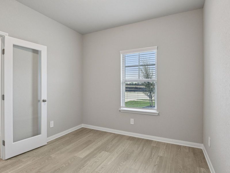 Spacious, unfurnished interior of a new home in Catalina, Converse (Image 20).
