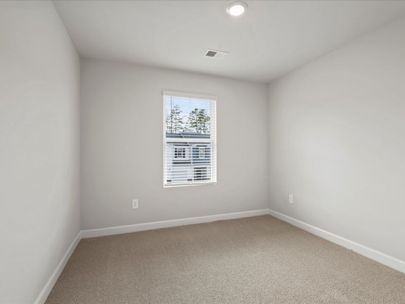 Spacious, unfurnished interior of a new home in Valentine Townes, Greer (Image 14).