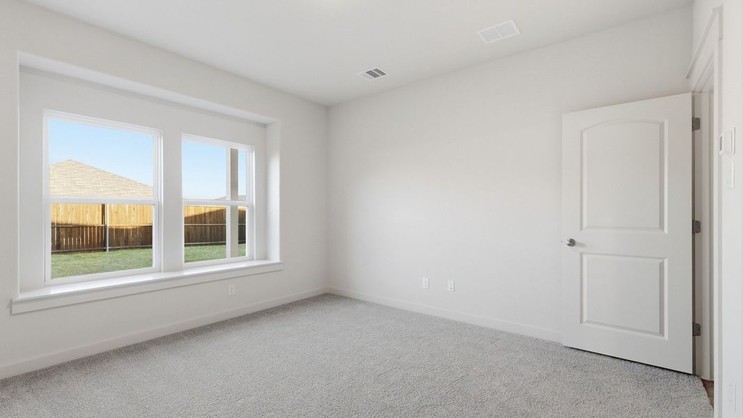 Furnished interior view inside a new home in Walden Pond, Forney (Image 26). Furnished interior view inside a new home in Walden Pond, Forney (Image 26).