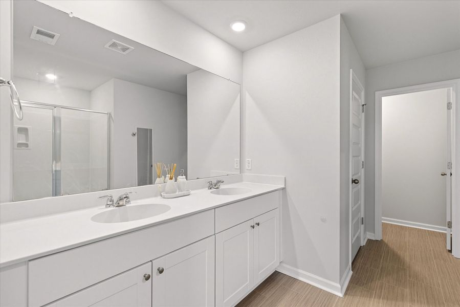 Furnished interior view inside a new home in Heron's Walk at Summers Corner: Carolina Collection, Summerville (Image 17). Furnished interior view inside a new home in Heron's Walk at Summers Corner: Carolina Collection, Summerville (Image 17).