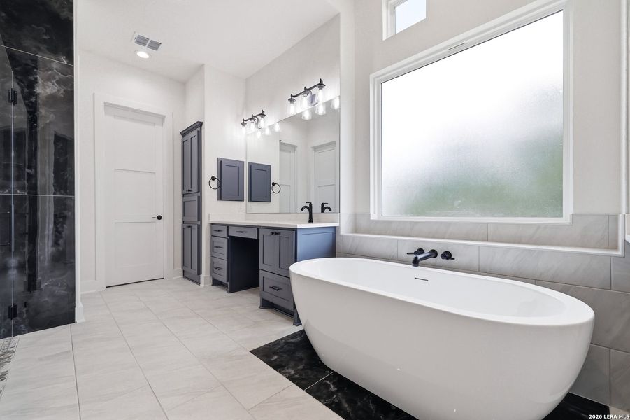 Furnished interior view inside a new home in , New Braunfels (Image 61).