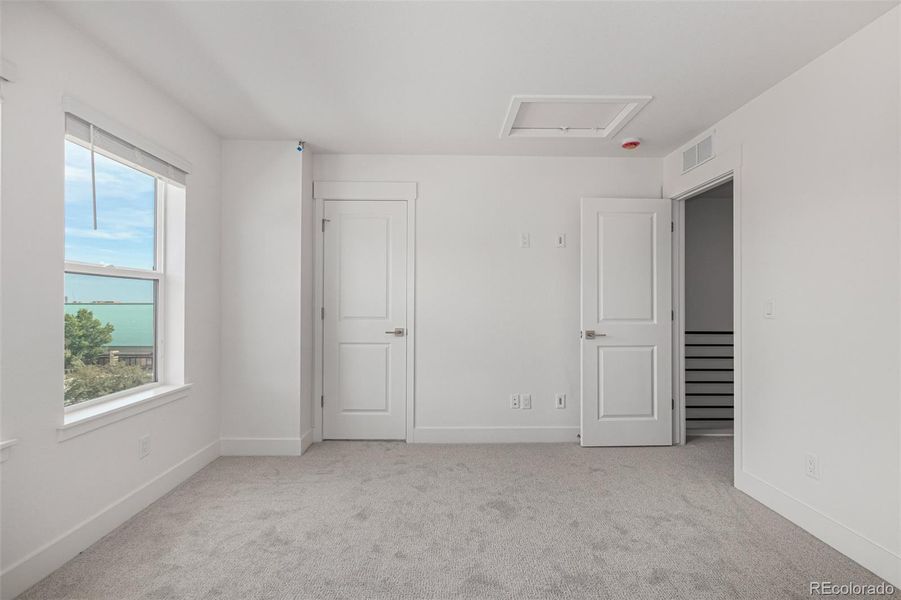 Spacious, unfurnished interior of a new home in Ascent at Inverness, Englewood (Image 23).