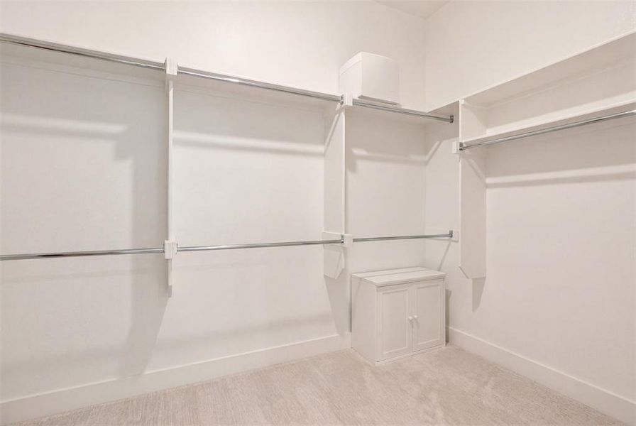 Spacious, unfurnished interior of a new home in The Homestead - 62', Rockwall (Image 19).
