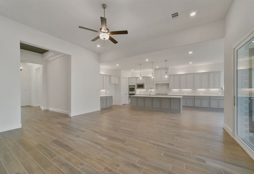 Plan 6005 great room - 5 of 21