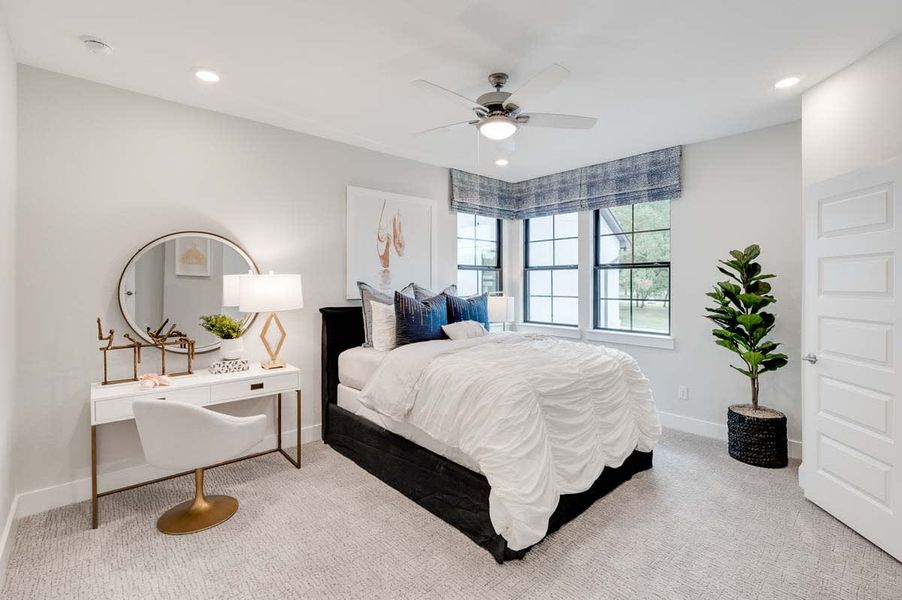 Representative furnished interior of a home built from the Verona by Tri Pointe Homes in Sienna 80′, Missouri City (Image 44).