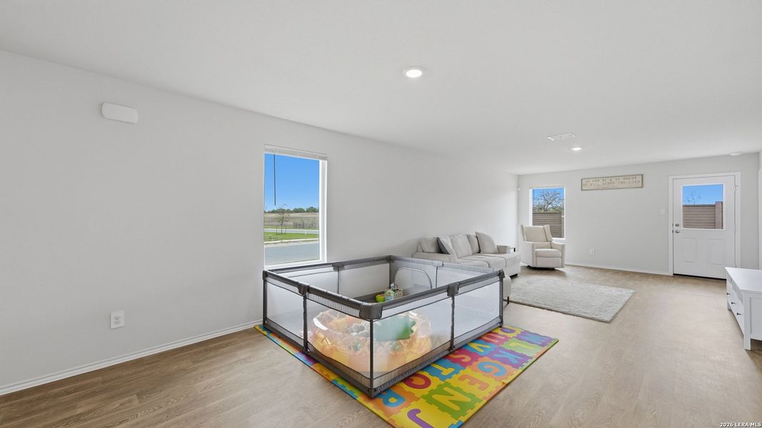 Furnished interior view inside a new home in Ladera, Luling (Image 16).