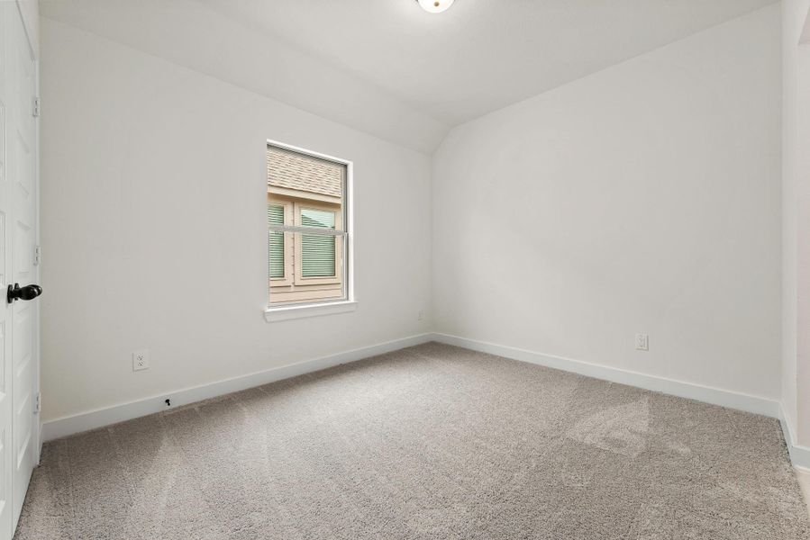 Spacious, unfurnished interior of a new home in The Groves - 45', Humble (Image 6).