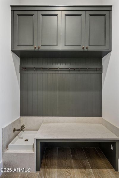 21-web-or-mls-IMG_1977 21-web-or-mls-IMG_1977