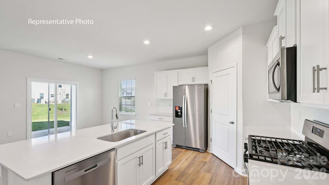 Furnished interior view inside a new home in Granite Falls, Lancaster (Image 7).