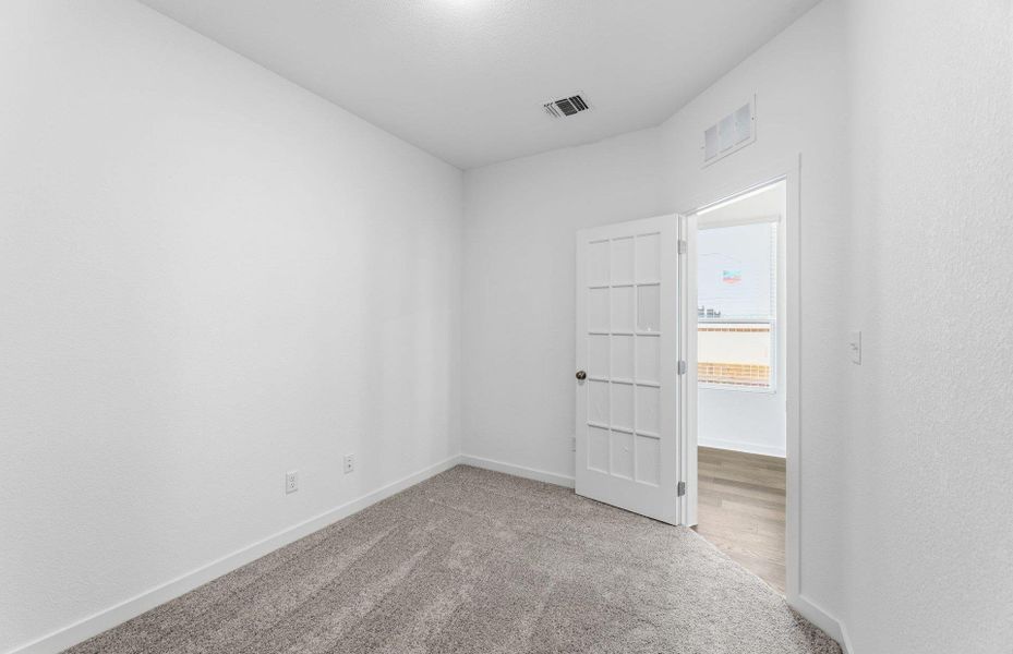 Spacious, unfurnished interior of a new home in Crosswinds, Kyle (Image 16). Spacious, unfurnished interior of a new home in Crosswinds, Kyle (Image 16).
