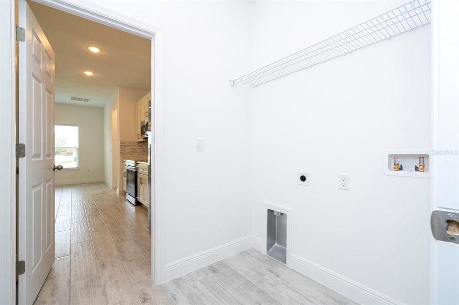 Spacious, unfurnished interior of a new home in , Ocala (Image 69).