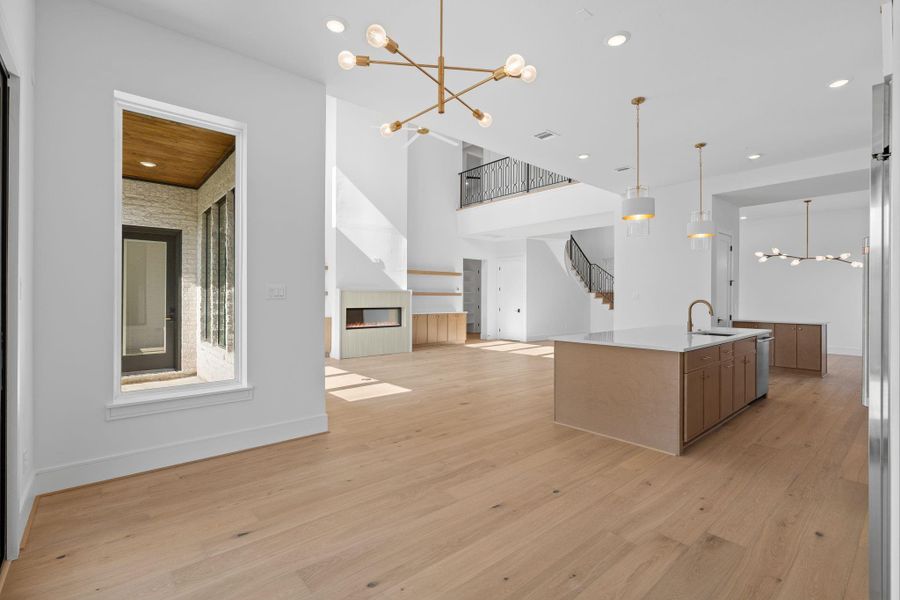 Spacious, unfurnished interior of a new home in , Houston (Image 40).