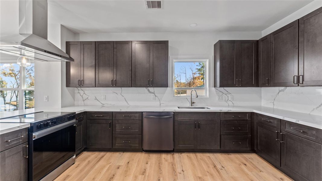 Furnished interior view inside a new home in , Livingston (Image 7).