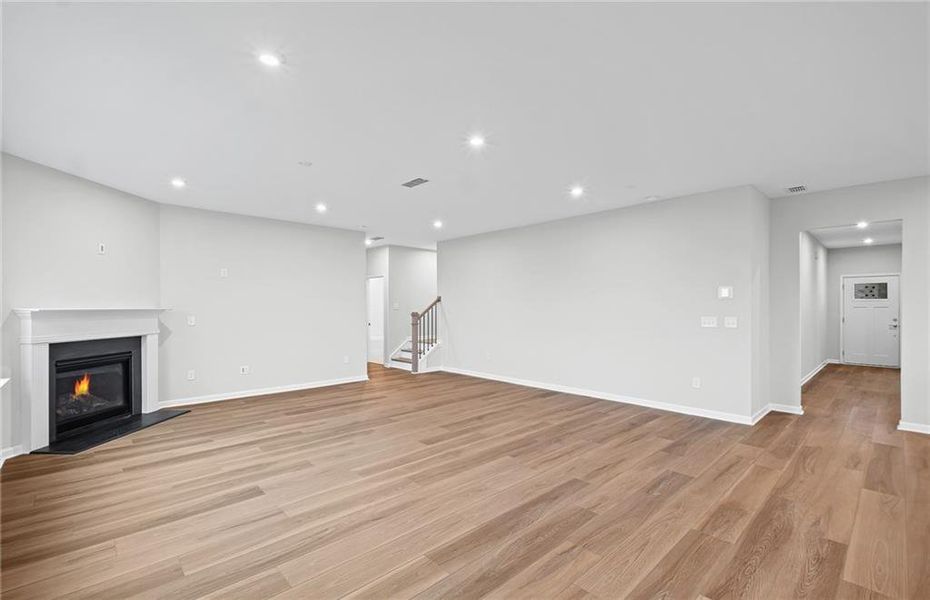 Spacious, unfurnished interior of a new home in Hamilton Place, Cartersville (Image 10).