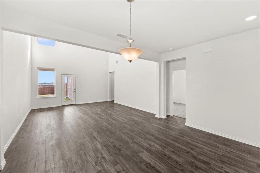 Spacious, unfurnished interior of a new home in Edgewater, Fate (Image 18). Spacious, unfurnished interior of a new home in Edgewater, Fate (Image 18).