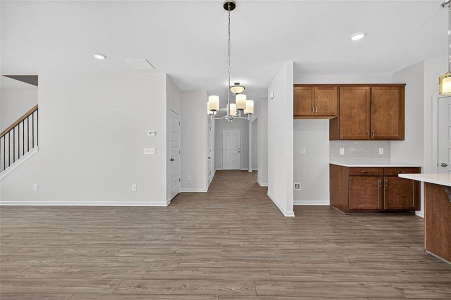 Spacious, unfurnished interior of a new home in Garrett Preserve, Douglasville (Image 25).