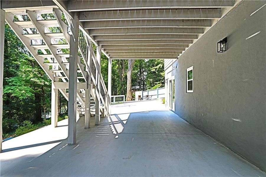 Image 20 of a home in .