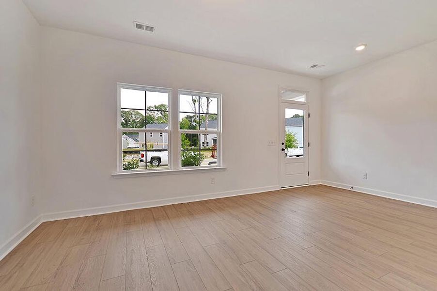 Spacious, unfurnished interior of a new home in , Ravenel (Image 17).