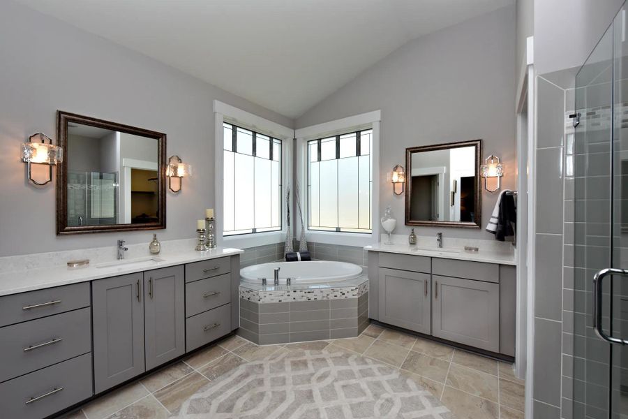 The Buchanan Primary Bath