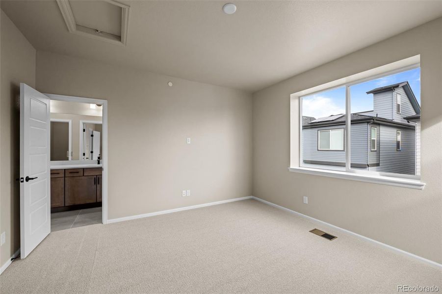 Spacious, unfurnished interior of a new home in Baseline, Broomfield (Image 32).