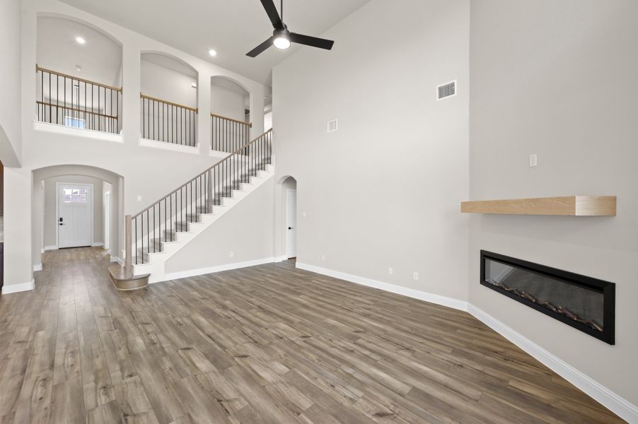 Spacious, unfurnished interior of a new home in Redden Farms, Midlothian (Image 17). Spacious, unfurnished interior of a new home in Redden Farms, Midlothian (Image 17).