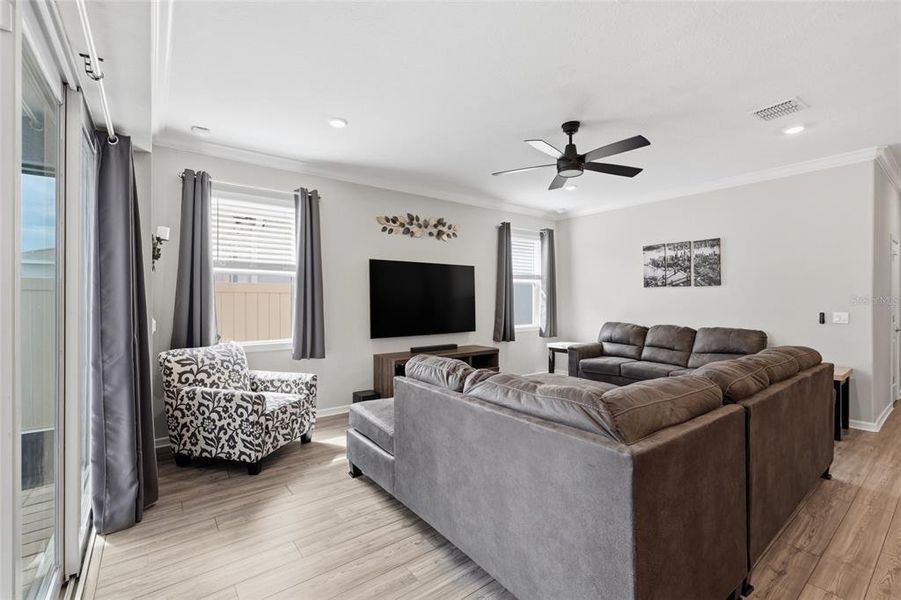 Furnished interior view inside a new home in , Kissimmee (Image 11).
