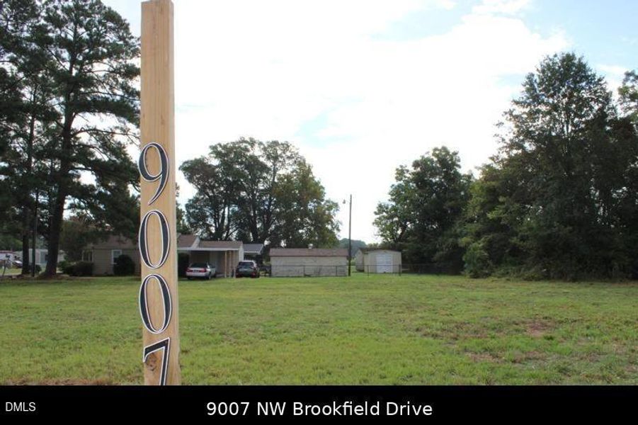 lot_street_view_canva_captioned