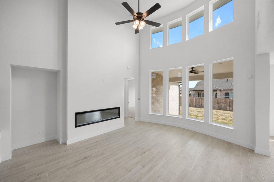 Spacious, unfurnished interior of a new home in Nolina, Georgetown (Image 17).