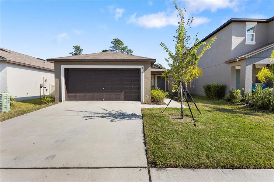Front exterior of a new home in , Lakeland, FL, highlighting curb appeal (Image 1). Front exterior of a new home in , Lakeland, FL, highlighting curb appeal (Image 1).