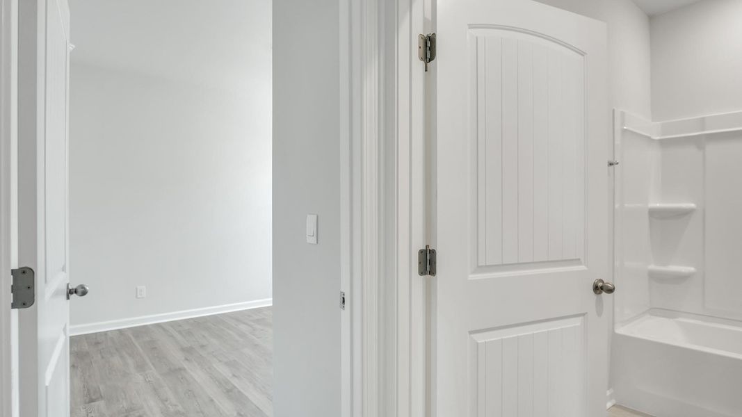 Spacious, unfurnished interior of a new home in Nexus South, Gallatin (Image 19).