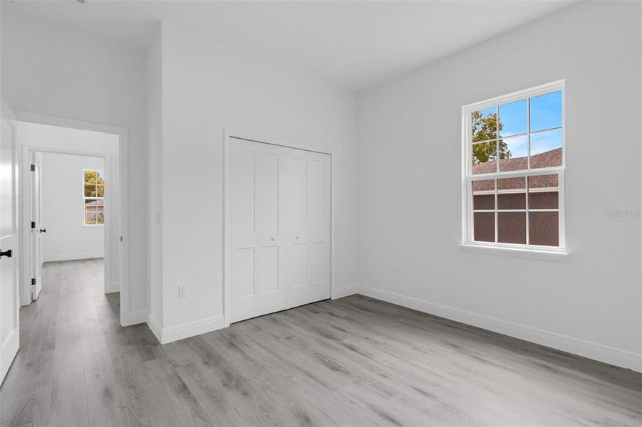 Spacious, unfurnished interior of a new home in , Ocala (Image 30).