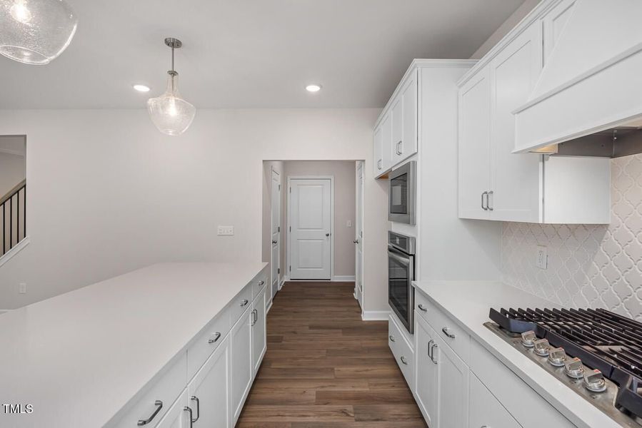 Image 30 of a home in Sage on North Main.