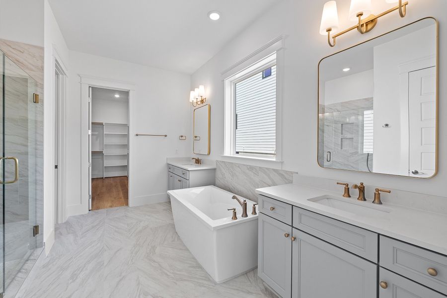 Representative furnished interior of a home built from the The Emerson by RobuckHomes in Stonehenge, Raleigh (Image 116).