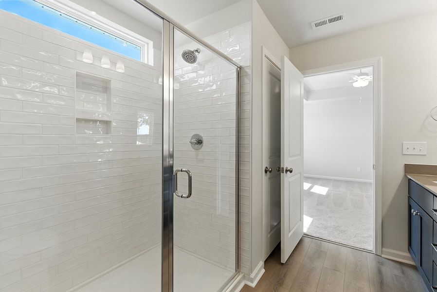 Image 28 of a home in Landmark Commons.