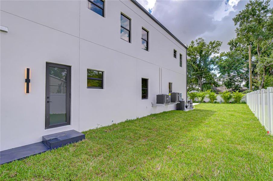 Exterior details and patio area of a home in , Tampa (Image 41).